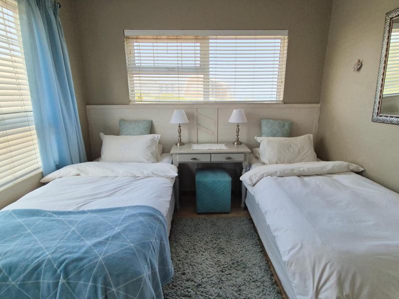 7 Bedroom Property for Sale in De Kelders Western Cape